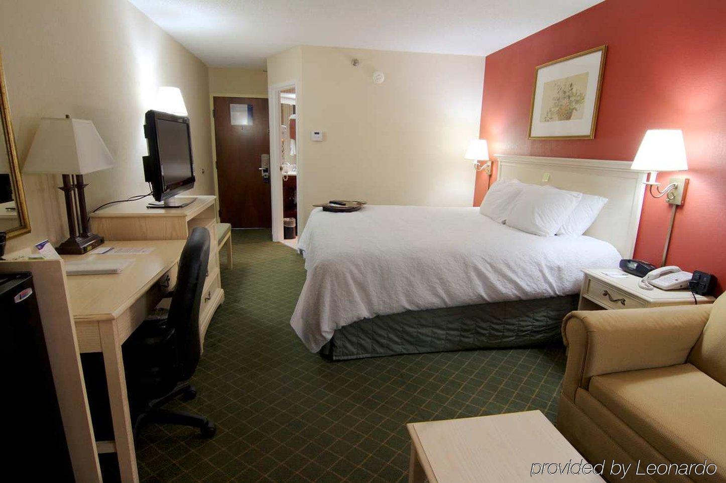 Hampton Inn Winchester-University/ Mall Exterior foto